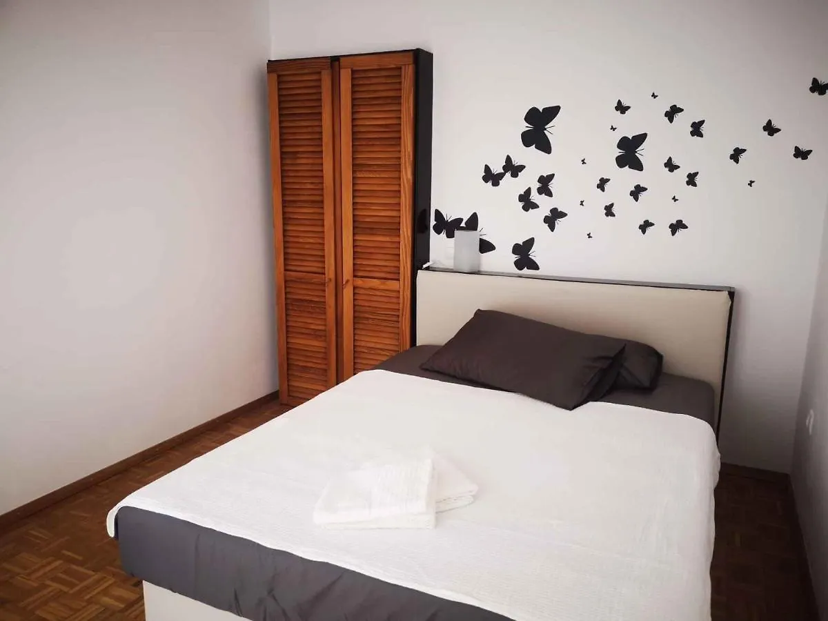 Apartments In Dramalj 45049 Croatia